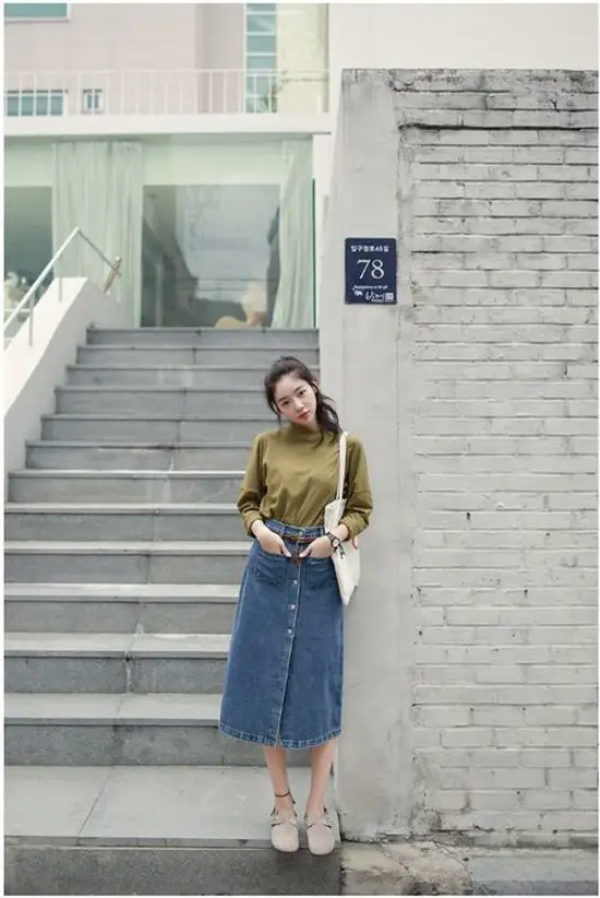 Tạm rời xa các mẫu váy áo cần đến sự chỉn chu và mực thước khi đến văn phòng, cuối tuần là khoảng thời gian các nàng được tự do ăn mặc để thể hiện cá tính.