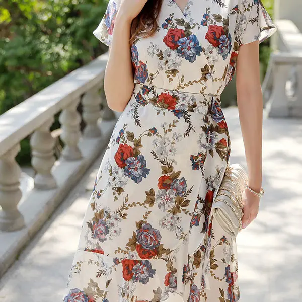 Chân váy đuôi cá kết hợp với áo gì trông phong cách