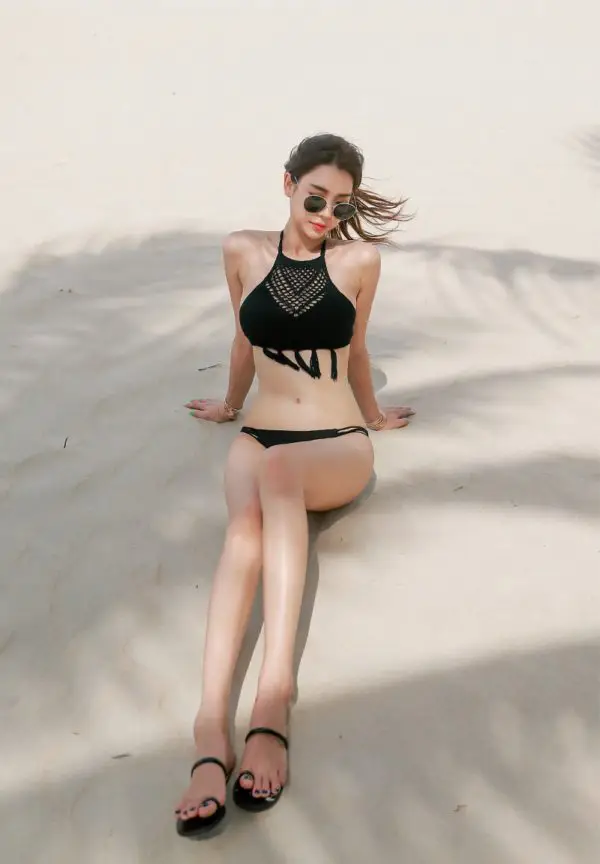 Bikini hai mảnh - Ảnh 2