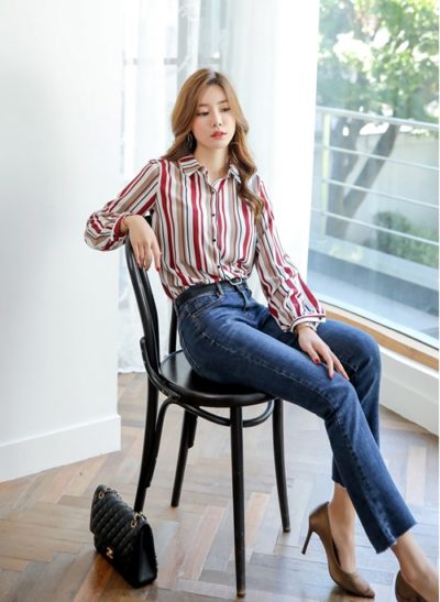 Sơ mi họa tiết dọc cổ đức truyền thống chưa bao giờ bớt đẹp