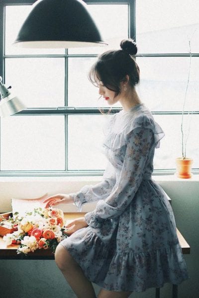 Bạn đã bỏ quên một chiếc váy hoa tiểu thư đuôi cá xinh xắn này mất rồi