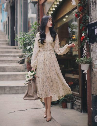 Như 1 cô nàng tiểu thư thật sự khi diện váy hoa dáng dài