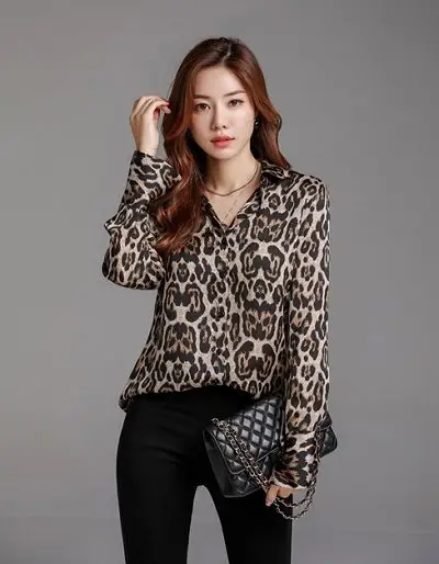 Nữ công sở có thể diện đồ da báo đi làm nếu tuân thủ một vài nguyên tắc