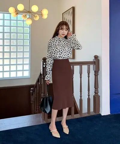 Mix cùng các item basic màu trung tính - Ảnh 2