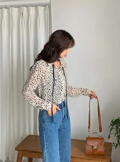 Chọn trang phục thiết kế tối giản - Ảnh 2