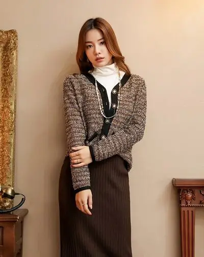 Nữ công sở nên mặc cầu kỳ hơn đôi chút khi trời vào thu - 4 Kiểu đồ giúp nữ công sở mặc đẹp mùa thu