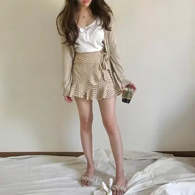 Váy quấn: Những kiểu phối áo thun với váy quần với áo đẹp mê ly - Ảnh 17