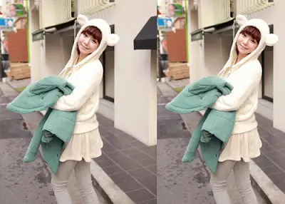 Áo khoác mùa đông chất liệu lông xù nhẹ phía ngoài và mũ hình tai gấu tròn rất dễ mặc và hợp với mọi hoàn cảnh