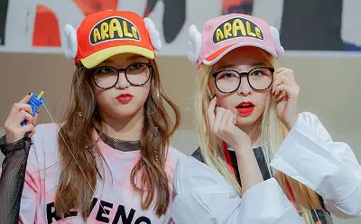 Xu hướng đội mũ len in hình của HotGirl Hàn Quốc