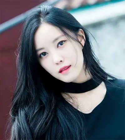 Màu tóc xanh đen