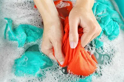 Cố gắng giặt bằng tay 100% để đảm bảo độ bền của sản phẩm
