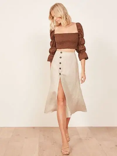 Chân váy linen đính nút xinh xắn