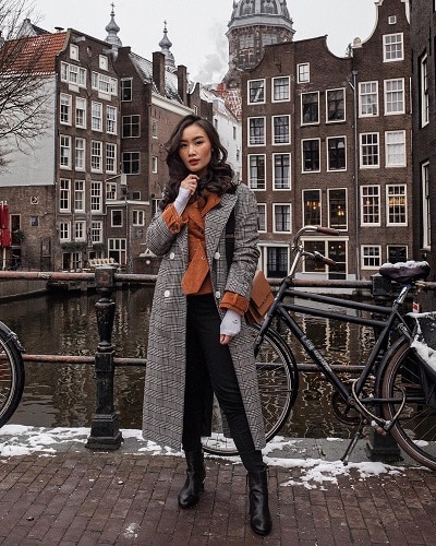 Quần skinny jeans màu đen tạo hiệu ứng chân thon, dài - Ảnh 1