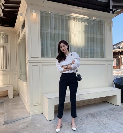 Mix quần skinny jeans với giày bệt - Ảnh 3