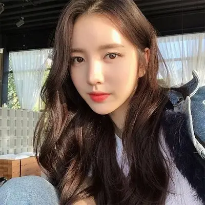 Màu tóc nâu tây lạnh