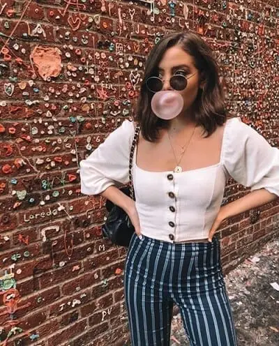 Áo croptop cổ vuông
