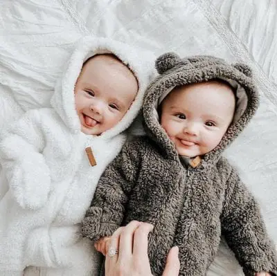 Trang phục mùa đông cho bé cần phải bảo vệ được làn da “mong manh dễ vỡ” này