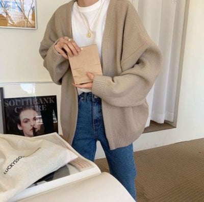 Phối áo cardigan cùng quần jean - Ảnh 1