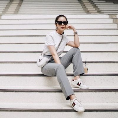 Chụp hình sống ảo tại bậc thang - Ảnh 1