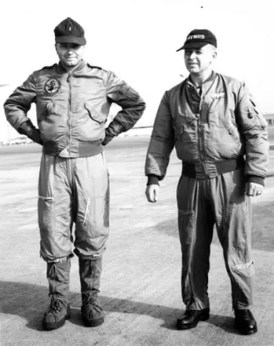 Hình ảnh những chiếc áo khoác bomber đời đầu