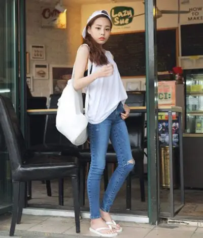 Áo Tank Top + Quần jean ôm