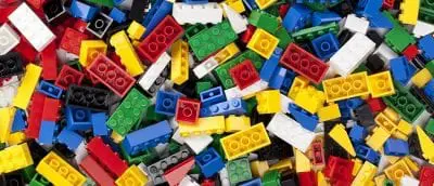 Lego – Một trong những món đồ chơi mang đến sự vui vẻ cho những chàng