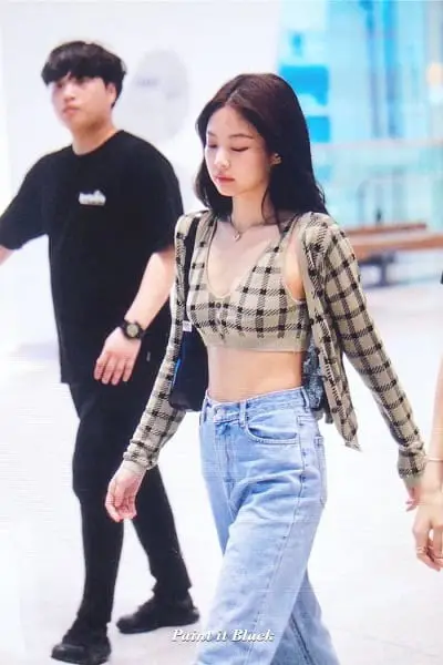 Jennie mỗi khi xuất hiện luôn khiến truyền thông lẫn người hâm mộ trầm trồ trước gu ăn mặc thời thượng, đẳng cấp. (Ảnh: Pinterest)