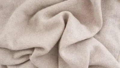 Len Cashmere có độ mịn cao và siêu nhẹ