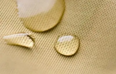 Polyester với khả năng chống nước tương đối tốt