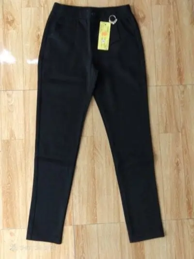 Quần legging cơ bản – giá sỉ: 100,000 – 108,000đ /cái.