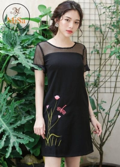 Đầm suông thêu tay loe MS312 – giá sỉ 155,000 – 165,000đ /cái.