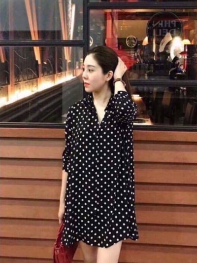 Váy suông chấm bi – giá sỉ 115,000đ /cái.