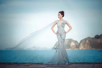 Váy cưới may đo tại Deluxe Wedding