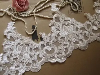 Mẫu ren may Váy cưới tại Deluxe Wedding