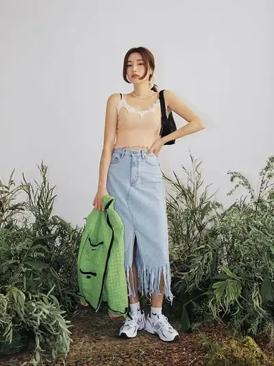 Áo camisole (áo cami) được yêu thích kể từ những tháng gần đây khá đông đảo chị em diện bất chấp