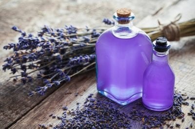 Cửa hàng tinh dầu Kim Thư là địa chỉ chuyên kinh doanh các sản phẩm tinh dầu được chiết xuất từ thiên nhiên