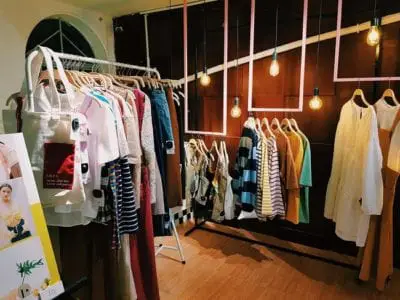 Có một điều thú vị tại nhà kho ký gửi Labb là hầu hết những món đồ thanh lý đều còn mới 100%
