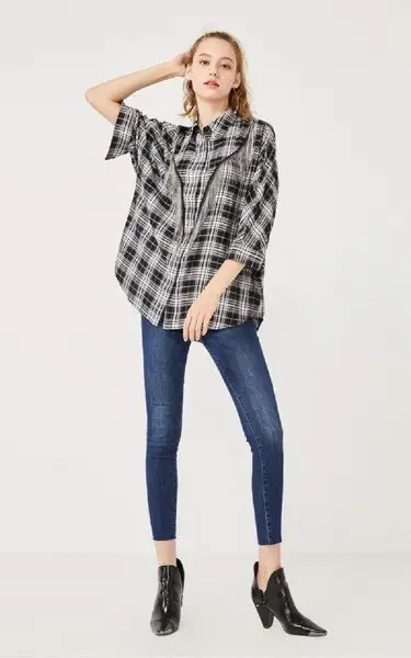 Áo phọt dài mặc với quần skinny jeans