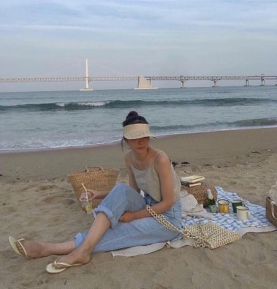Áo 2 dây + Quần jeans baggy