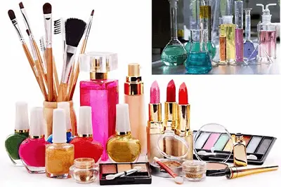 Mỹ phẩm luôn là lựa chọn số 1 nếu bạn muốn tặng cho chị em phụ nữ
