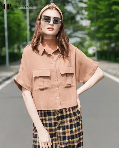 Thanh thoát cùng chiếc áo sơ mi tay ngắn cho nàng công sở