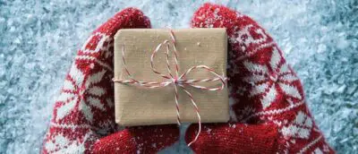 Găng tay - Ý tưởng quà tặng Noel độc đáo, ý nghĩa dịp lễ Giáng Sinh