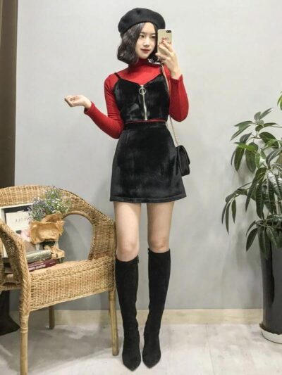 Phối Áo dài tay croptop ôm + Set đồ nhung với giày boot nữ cổ cao