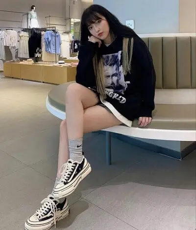 Diện Xvessel xinh ngất ngây