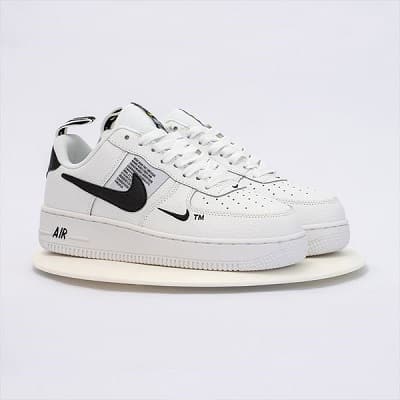 Nike Air Force 1 07 LV8 Overbranding